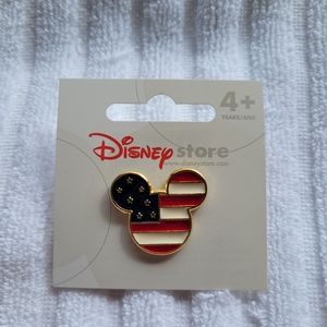 Disney Store Mickey Mouse American Flag Pin